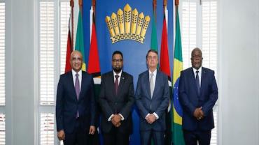 Bolsonaro se reúne com presidente da Guiana em Georgetown