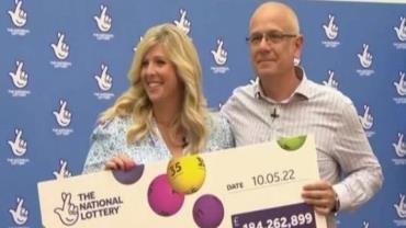 Casal ganha prêmio de R$ 1 bilhão em loteria no Reino Unido