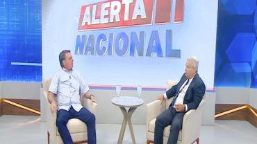 Bolsonaro concede entrevista exclusiva à Sikêra Jr