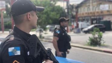 Policiais militares do Rio de Janeiro começam a usar câmeras nos uniformes