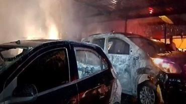 Homem arremessa bombas com combustível e incendeia loja de veículos em Campinas