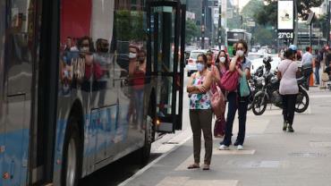 Prefeito de São Paulo nega aumento na tarifa dos transportes