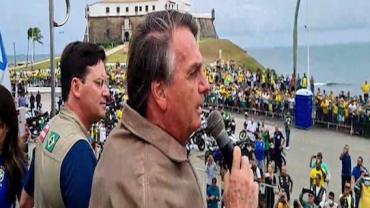 BA: Bolsonaro faz passeio de moto com apoiadores neste sábado (2)