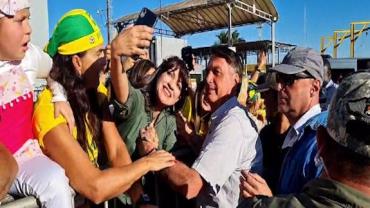 Bolsonaro participa de Marcha para Jesus em Uberlândia, MG