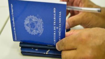 Brasil cria 277 mil empregos com carteira assinada em junho