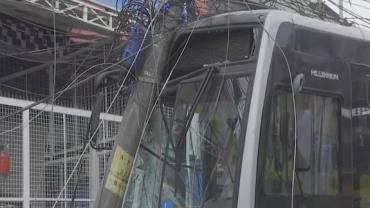 Acidente entre ônibus e carro deixa três feridos na Zona Leste de São Paulo