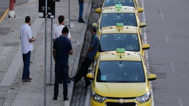 Prefeituras farão cadastro para o auxílio taxista
