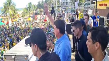 Bolsonaro participa de motociata e Marcha para Jesus no Recife