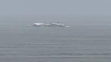 Clube flutuante é arrastado para alto mar após passagem de ciclone em SC