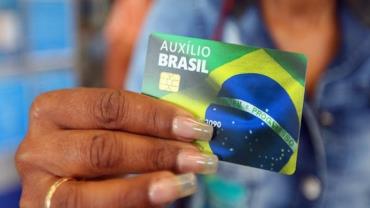 Auxílio Brasil é pago nesta sexta (19) a beneficiários com NIS final 9