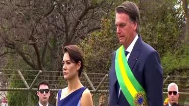 Após desfile, Bolsonaro discursa para apoiadores em Brasília (DF)