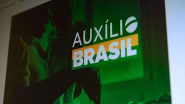 Auxílio Brasil é pago a beneficiários com NIS de final 7 nesta quinta (20)