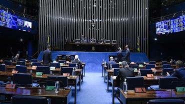 Senado aprova MP que revoga exigência de repasse de vacinas ao SUS