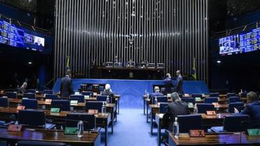 'PEC do Bolsa Família' tem 25 das 27 assinaturas para tramitação no Senado