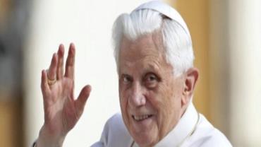 Papa Francisco lamenta morte de Bento XVI: 'Gratidão a Deus por  presenteá-lo à Igreja e ao mundo