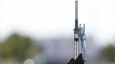 Covid-19: Saúde renegocia prazos de entrega de vacinas pediátricas