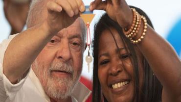 Lula assina medida provisória que retoma o Minha Casa, Minha Vida