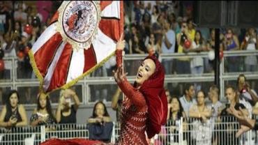 Escolas de São Paulo mostram cultura negra, indígenas e samba