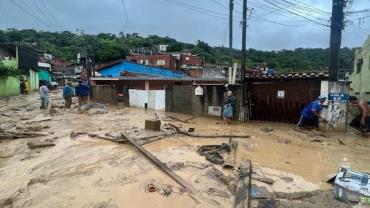 Veja como ajudar as vítimas das chuvas no Litoral Norte de SP