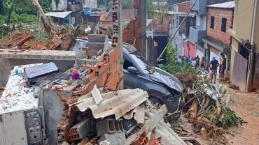 Sobe número de desabrigados e desalojados após fortes chuvas em SP