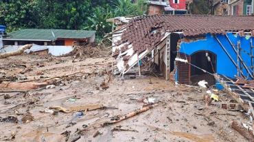 Número de mortos sobe para 44 no litoral norte de São Paulo