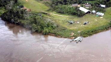 Saúde e FAB entregam remédios a comunidades ribeirinhas no Amazonas