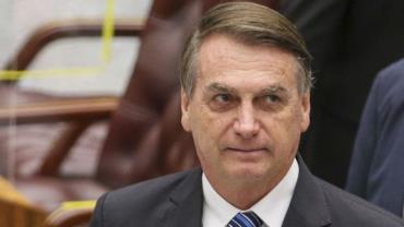 TSE tem 2 votos para condenar Bolsonaro; sessão será retomada na terça