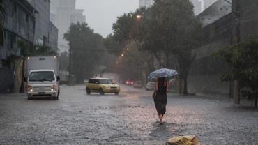 Sobe para sete o número de mortes causadas por temporal em São Paulo