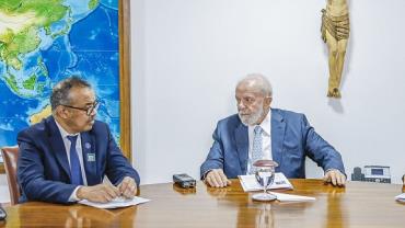 Lula e Tedros Adhanom discutem produção de vacina contra a dengue