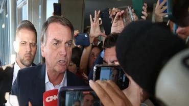 Passaporte de Bolsonaro é entregue às autoridades