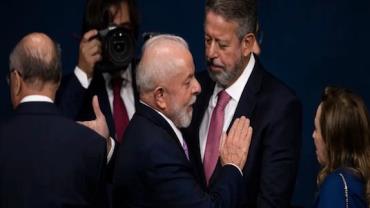 Lula e Arthur Lira se reúnem para tratar da relação entre poderes