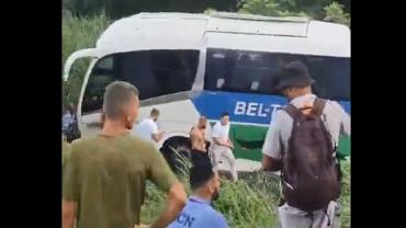 Acidente com ônibus deixa 25 feridos na Rio-Santos
