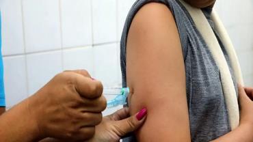Ministério da Saúde amplia vacinação contra dengue