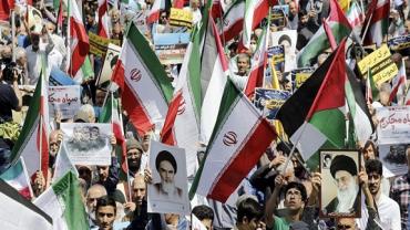 Israel revida os ataques do Irã, segundo imprensa internacional