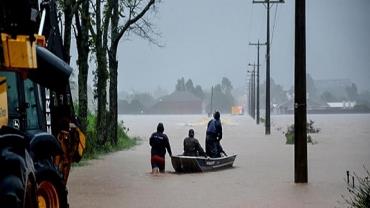 Chuvas no RS: moradores de 6 cidades devem deixar áreas de risco