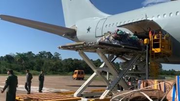 Aeronave da FAB pousa no Rio Grande do Sul com 18 toneladas de doações