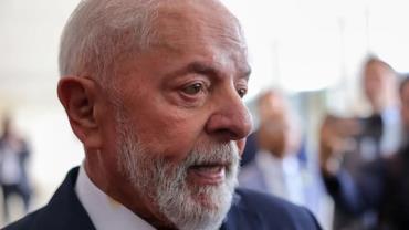 Lula reclama de burocracia e pede "resposta imediata" ao RS