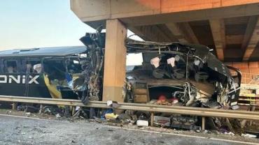 Acidente com ônibus deixa 10 mortos e mais de 40 feridos no interior de SP