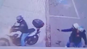 VÍDEO: Professor é assassinado a tiros em frente a escola onde trabalhava