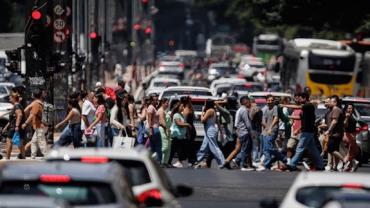 Chuvas reduzem focos de incêndio e fumaça em São Paulo