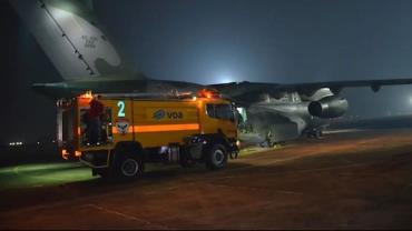 FAB cede avião para auxiliar no combate ao fogo no interior paulista