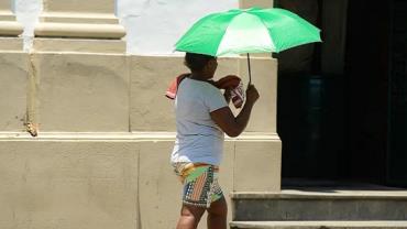 Onda de calor atinge grande parte do país nesta terça-feira