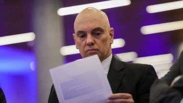 Alexandre de Moraes ordena suspensão imediata do X no Brasil