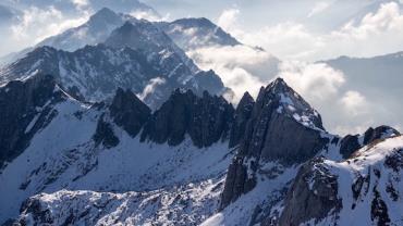 Mudança climática faz estação de esqui nos Alpes fechar por falta de neve