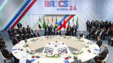 No Brics, Lula defende meios alternativos para trocas comerciais