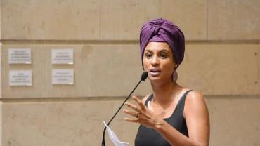 Movimentos sociais fazem homenagem à vereadora Marielle Franco