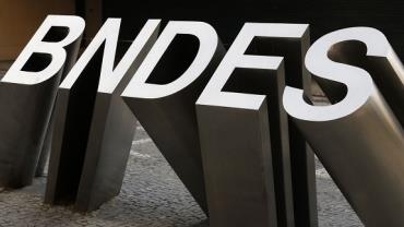 BNDES financia R$ 1,1 bi para exportação de jatos pela Embraer