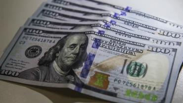 Dólar fecha a R$ 6,26 com incertezas sobre pacote e decisão do Fed