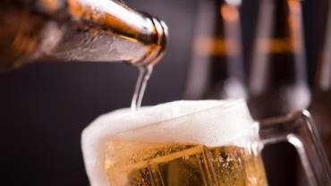 Por que o gosto da cerveja mudou nos últimos anos? Entenda o impacto dos ingredientes