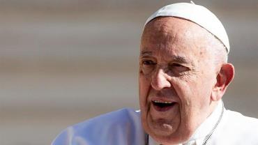 Papa Francisco é internado para tratar quadro de bronquite